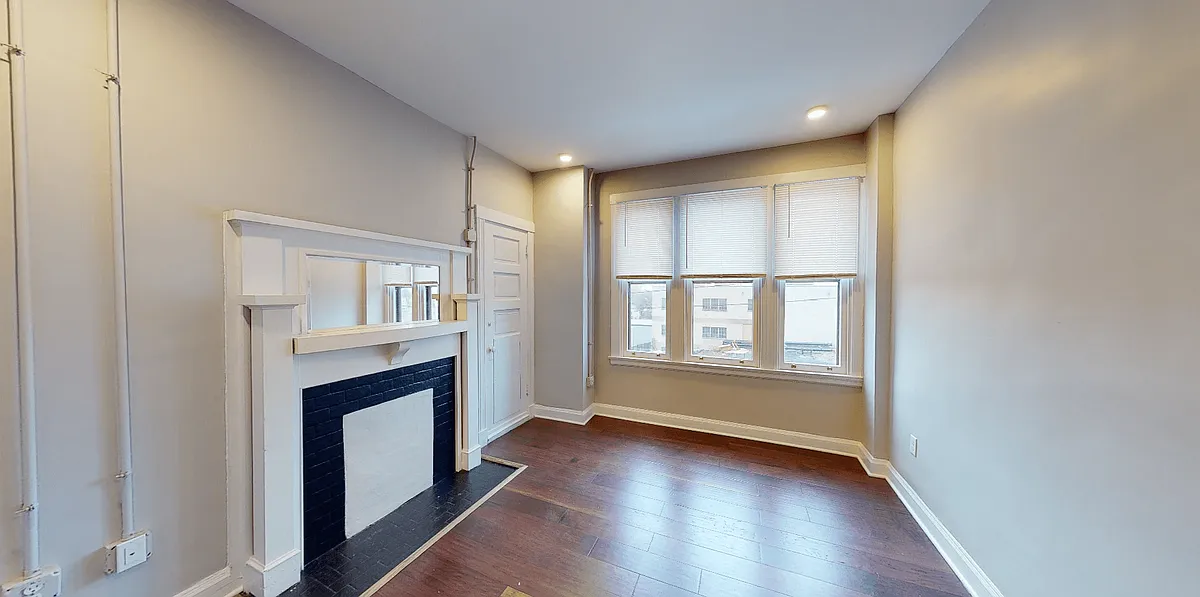 Floor plan 2436 Gilbert Ave 202