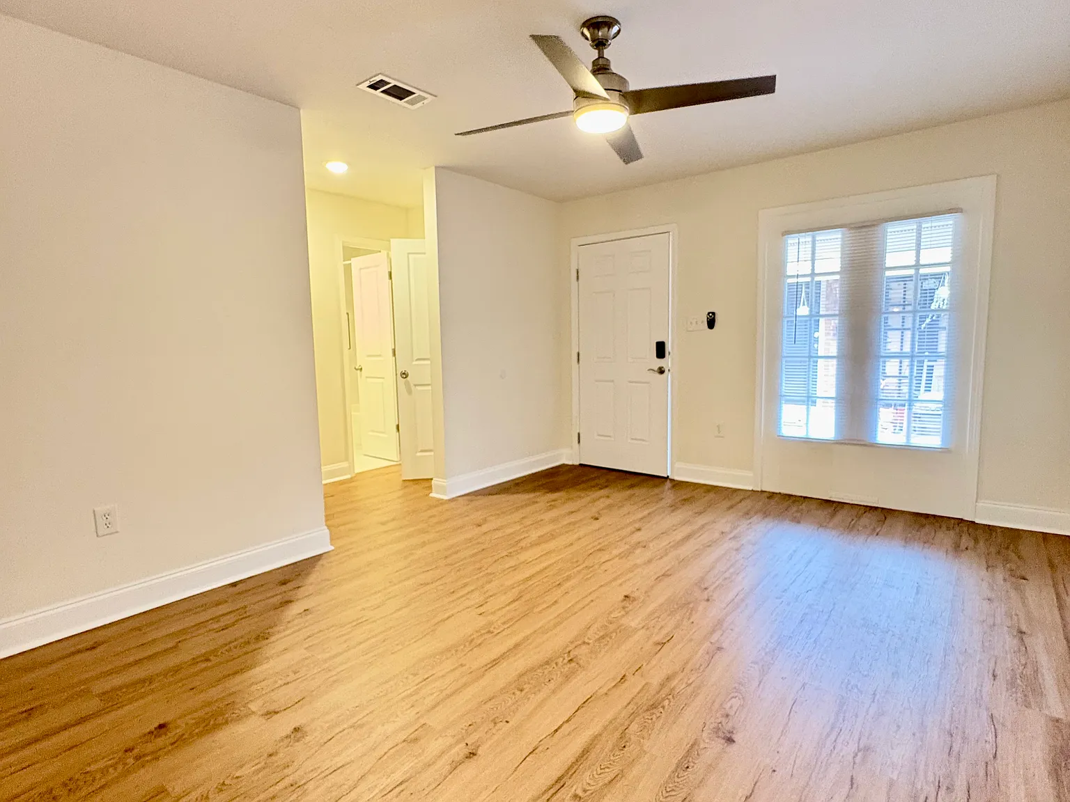 1 bed, 600 sqft, $1,350 — Photo 4