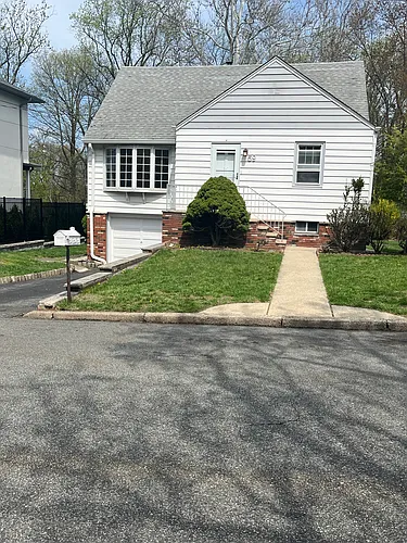 59 Brookview Dr Photo 1
