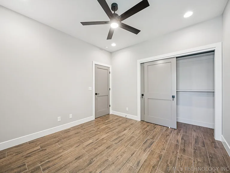 210 S Bluff St #A — Photo 24