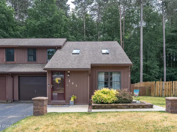 143 Arrow Wood Place, Malta, NY 12020