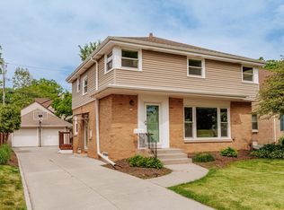 111 N 85th St, Wauwatosa, WI 53226