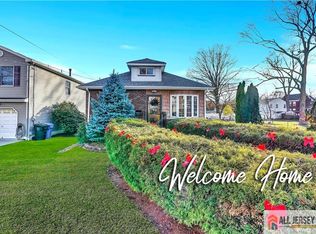 85 Schoder Ave, Woodbridge, NJ 07095