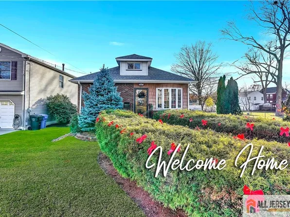 85 Schoder Ave, Woodbridge, NJ 07095