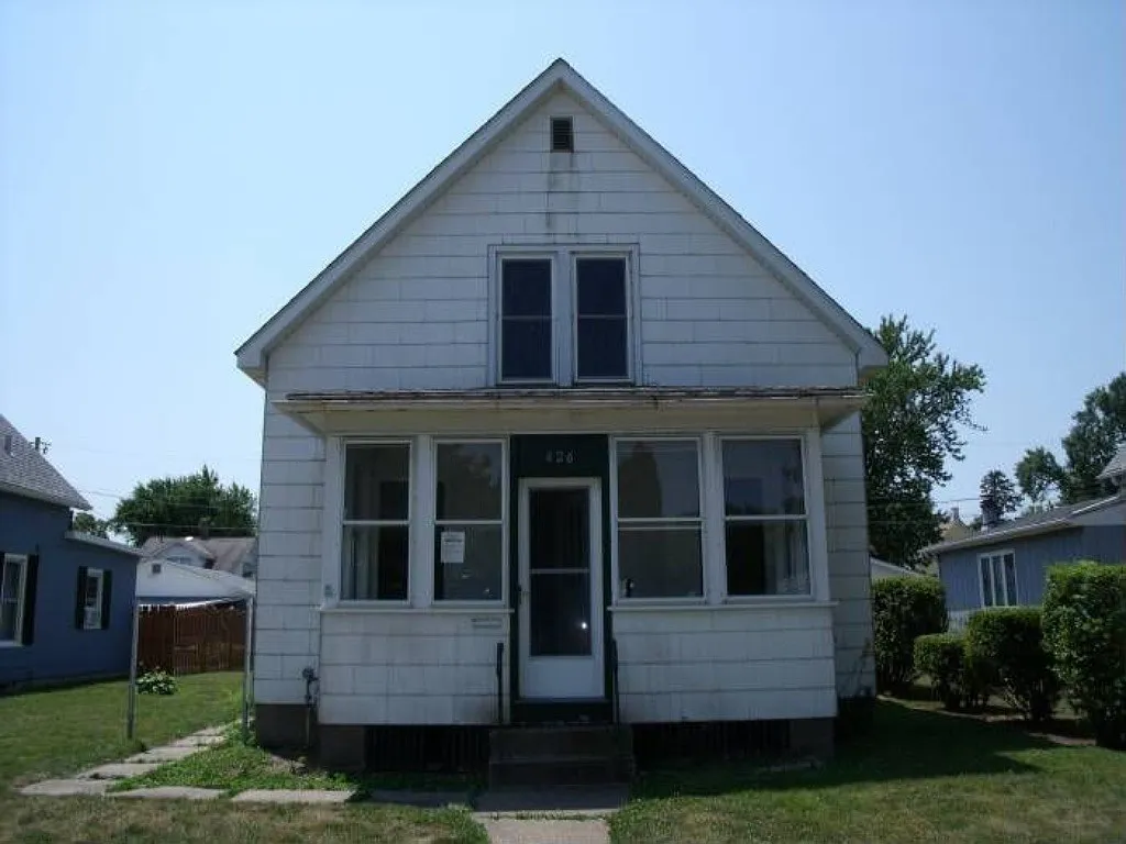 426 18th Ave photo 1