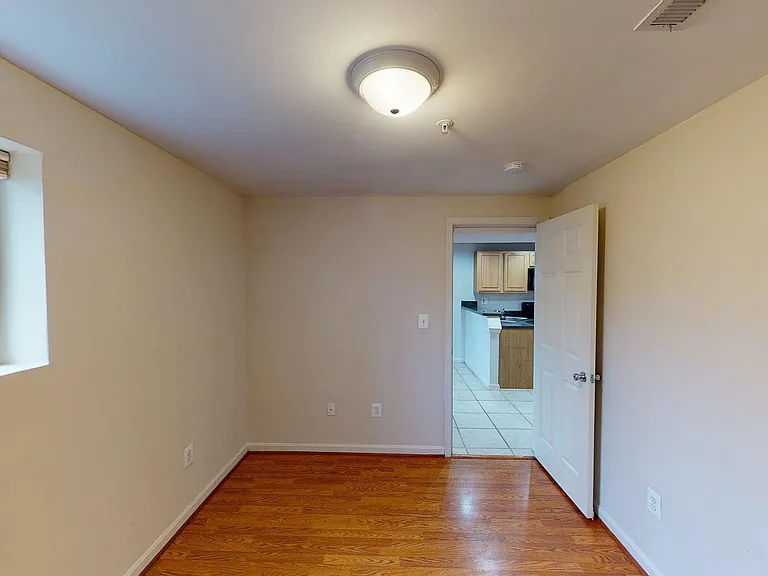 732 Park Rd NW #B-4 — Photo 9