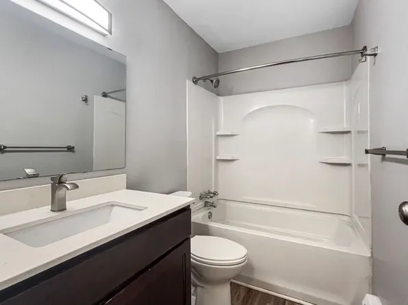 2022 Porter St SW #10, Wyoming, MI 49519