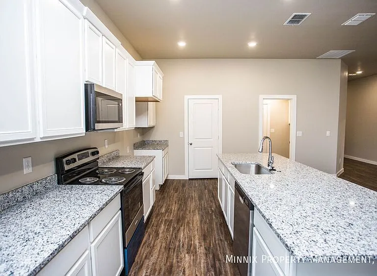 2150 Kirksey Ave — Photo 33
