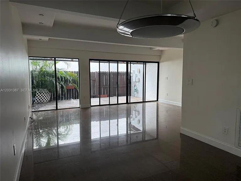19220 NE 25th Ave #272B — Photo 3