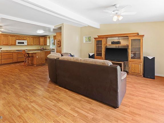 3rd image of 426 Dunsview Ave
