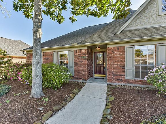 3rd image of 2109 Royal Oaks Drive