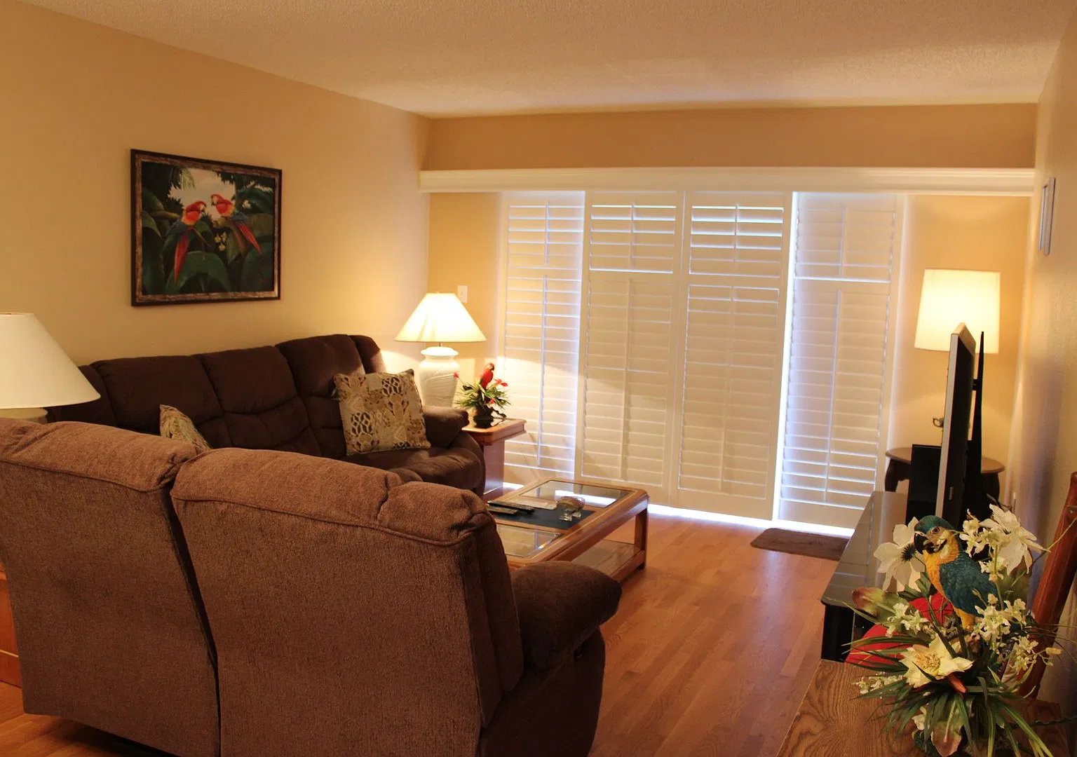 Condo For Rent at Waterway East — Photo 2