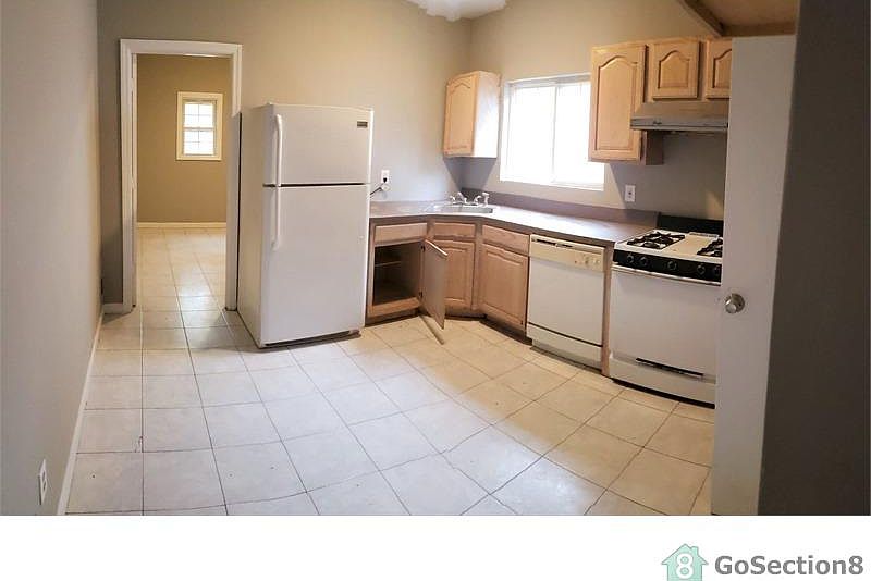 1st image of 11 Noah Ct #2