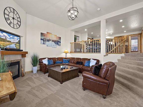 3rd image of 5497 Luge Ln