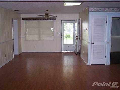 2nd image of 6825 Oakdale Dr
