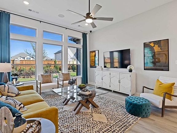 The Malinda - Family Room