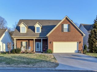 8512 Reagan Woods Ln, Knoxville, TN 37931