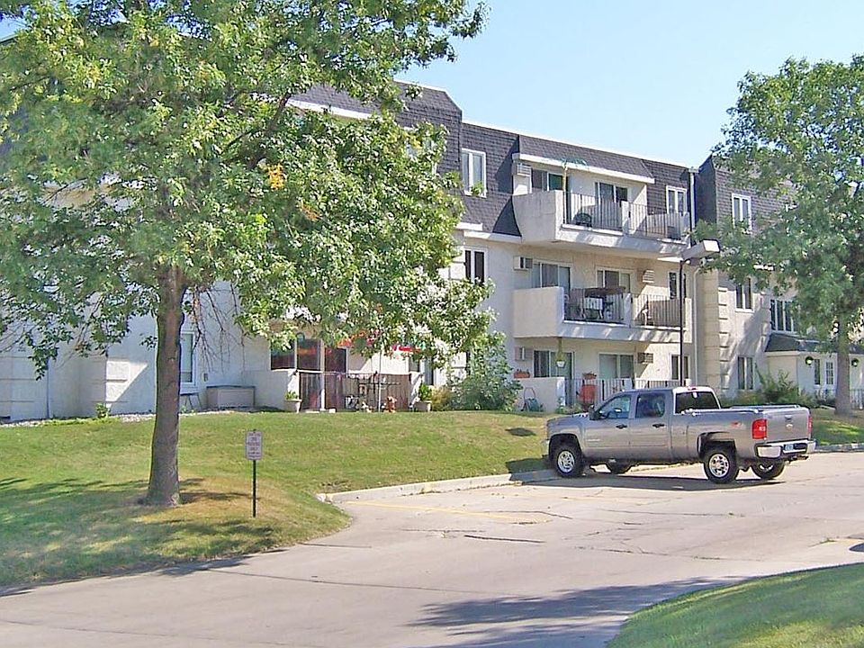 1st image of 815 Duke Dr APT 225