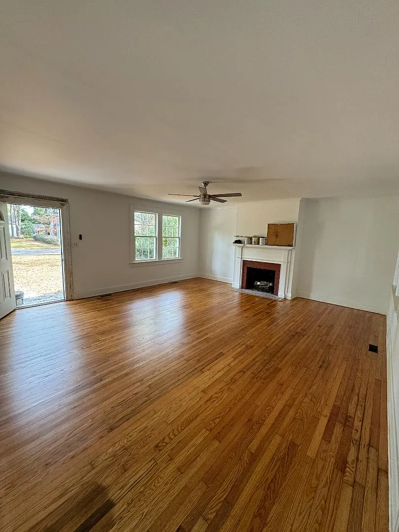 1115 Lafayette Avenue — Photo 2
