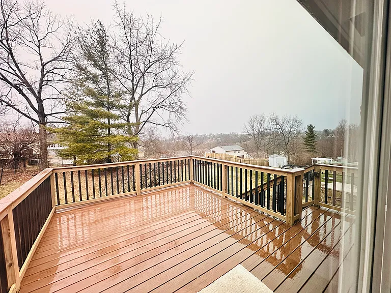 2145 Trailridge Dr — Photo 3