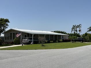 6989 SE Congress St, Hobe Sound, FL 33455