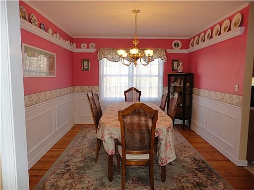 Formal dining room