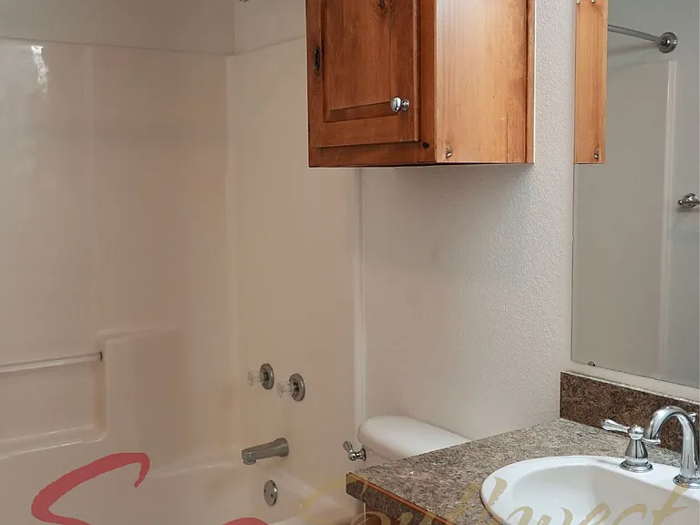 1590 N Race St — Photo 13