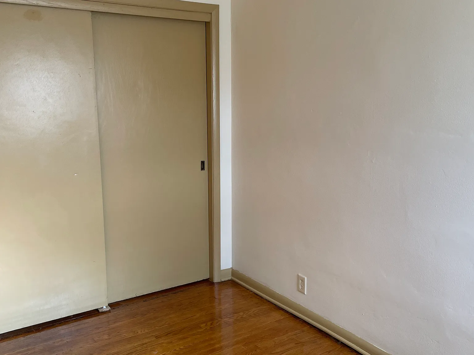 2 bed, 3770 sqft, $1,050 — Photo 3