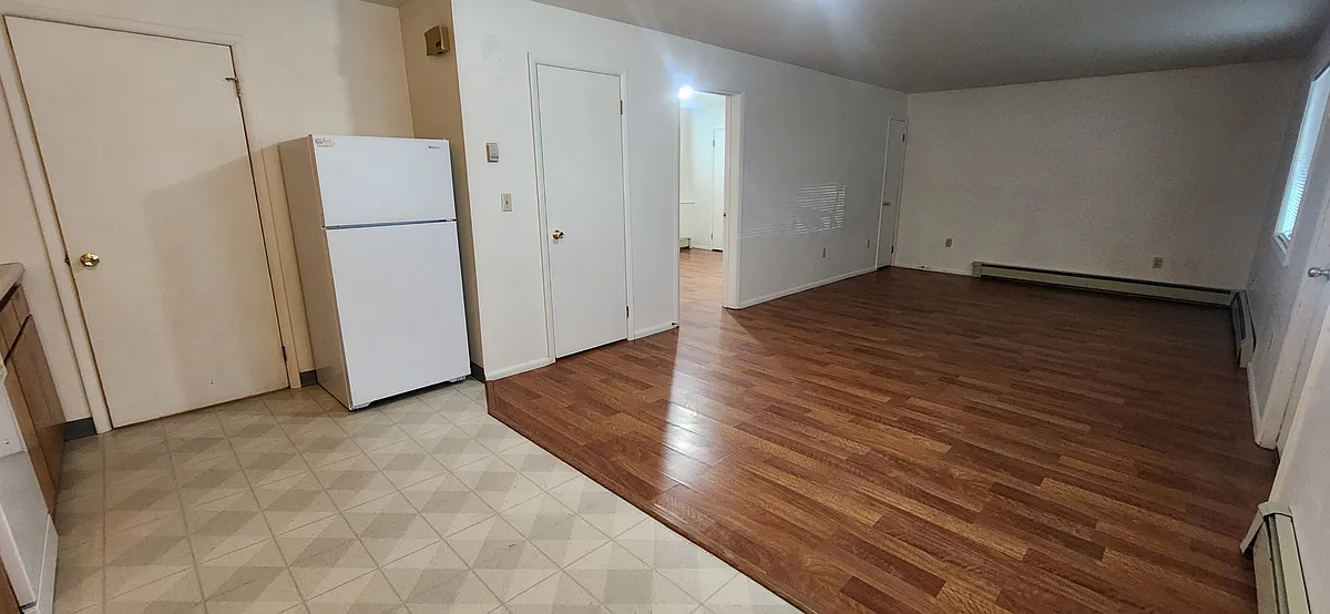 Building Photo - 1616 S 19th Ave #106