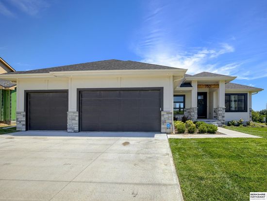 7815 N 167th Ave, Bennington, NE 68007