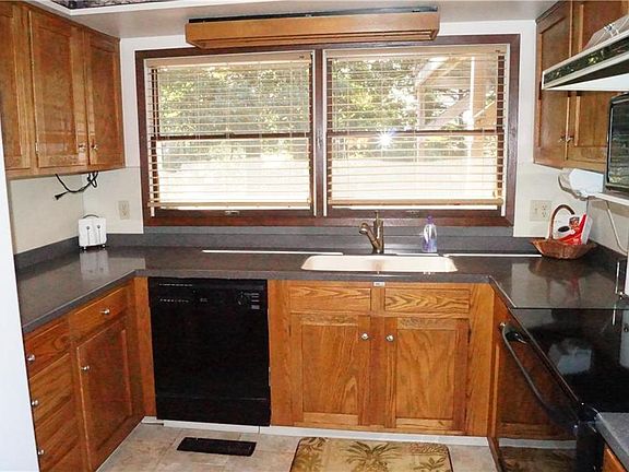 3rd image of 2553 E Scenic Dr