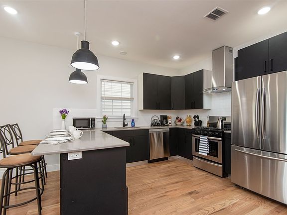 2nd image of 113 Zabriskie St #1