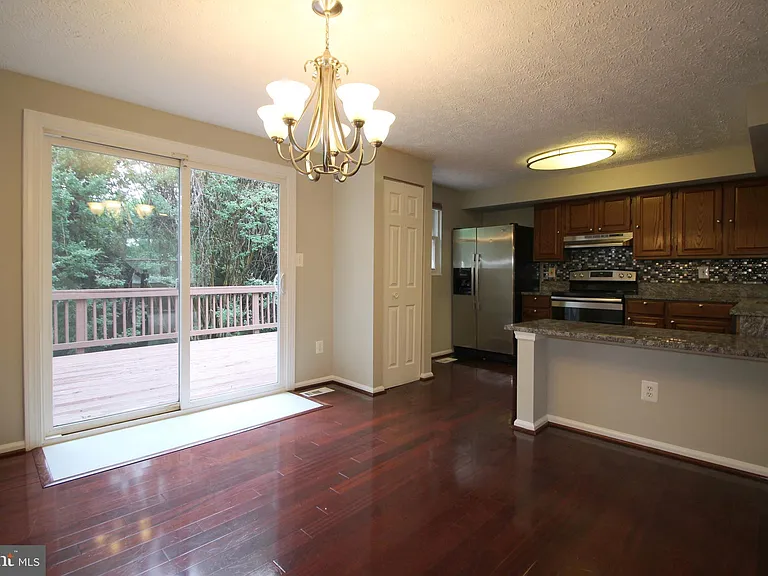 14126 Red River Dr — Photo 4