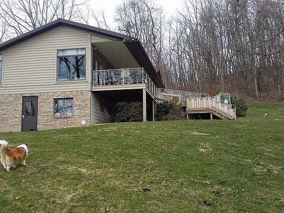 3rd image of 1035 Seneca Ln