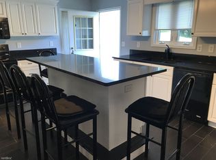 565 S Woodlands Dr UPPR #, Clarklake, MI