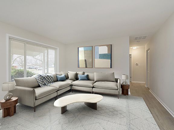 5th image of 8209 E 36th Pl