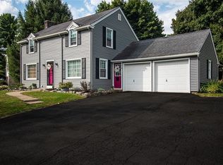 18 Bedford Dr, Whitesboro, NY 13492