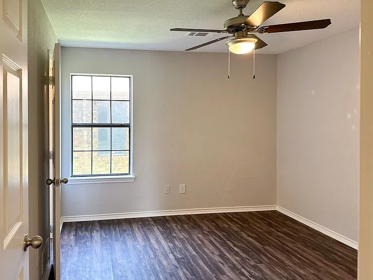 55001 Windmill Ln — Photo 10