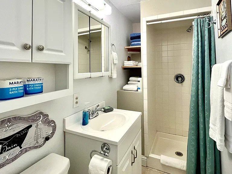 2946 S Lakeshore Rd #3 — Photo 7