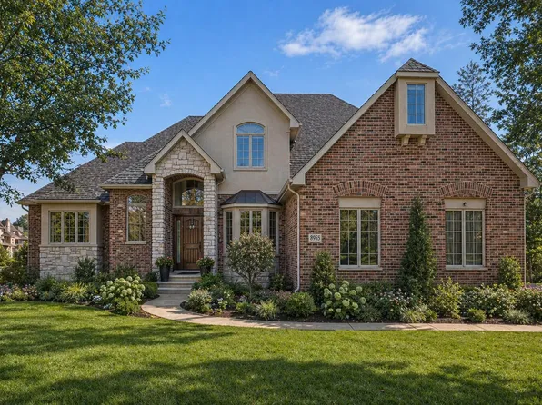 8955 Hillside Dr, Saint John, IN 46373