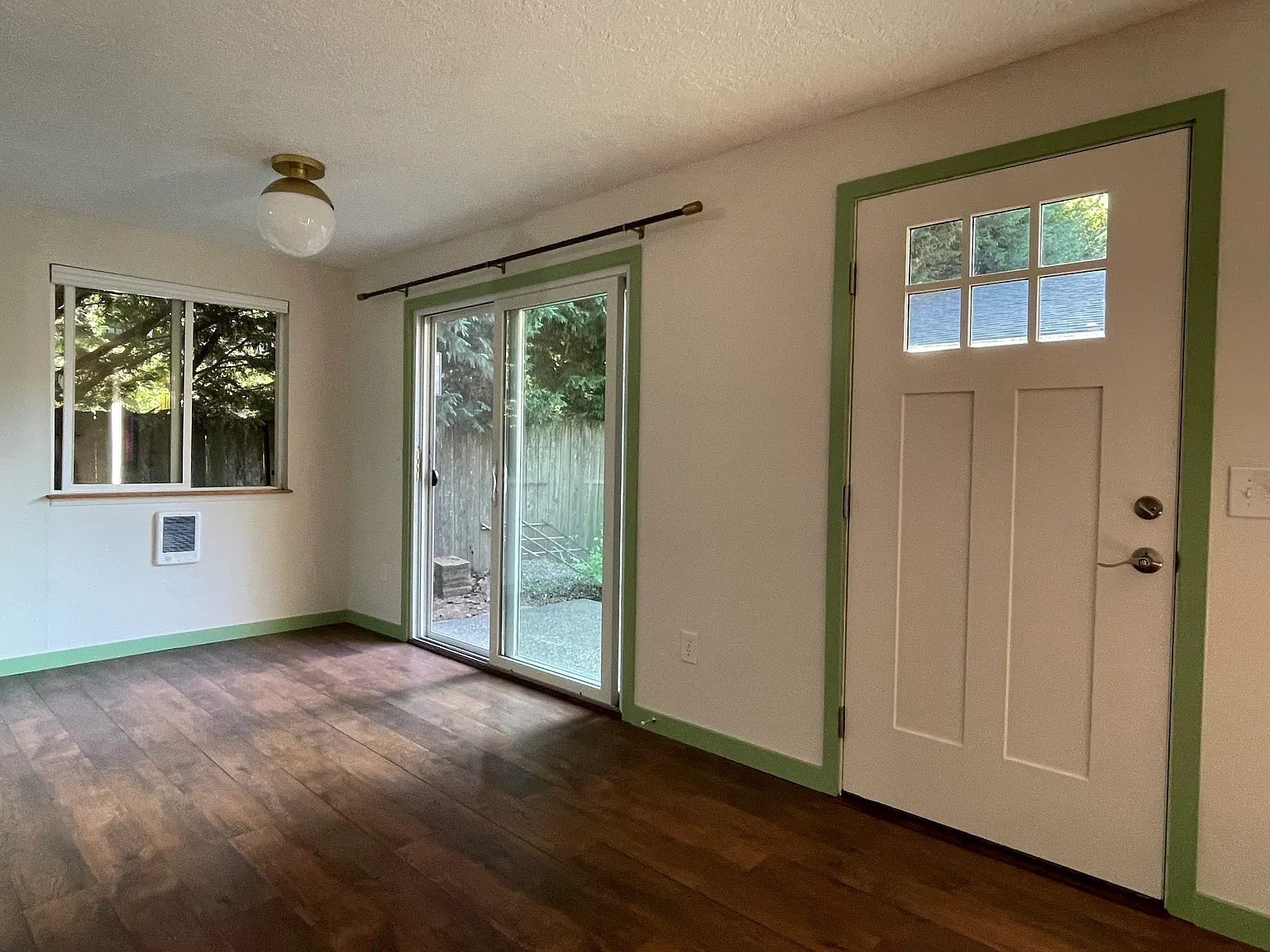 2 bed, 800 sqft, $1,950 — Photo 3
