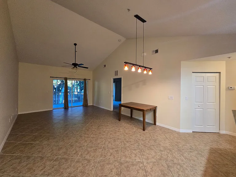 1101 Winding Pines Cir #202 — Photo 9