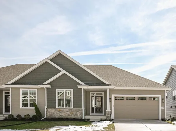 712 Cozy Farm Road, Waunakee, WI 53597
