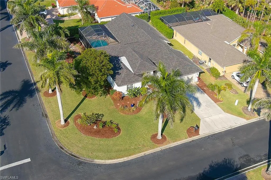 4 bed, 3.0 bath, 2317 sqft, $11,000 — Photo 4