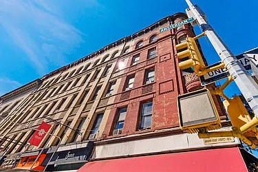 450 Amsterdam Avenue in Upper West Side