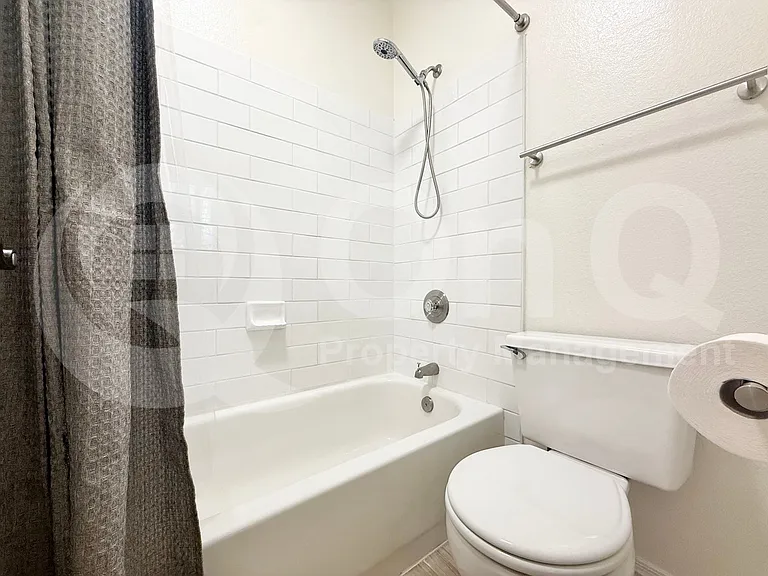 500 N Roosevelt Ave #87 — Photo 14