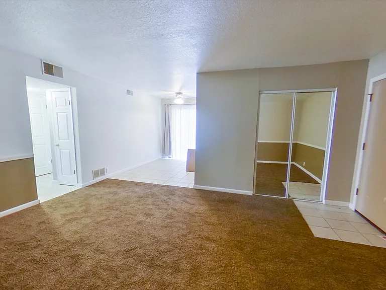 713 Dondee Dr — Photo 16