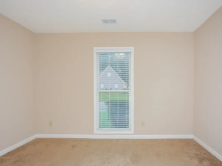 10198 Woodland Hills Dr — Photo 17