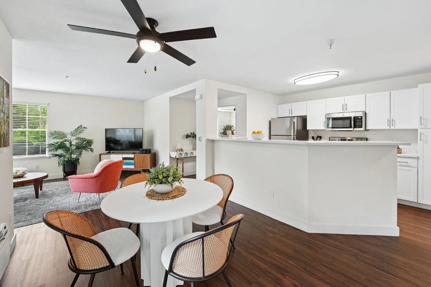 The Presidio Apartments — Photo 1