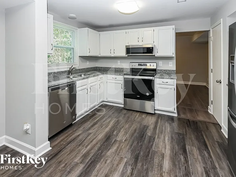 10800 Balbriggan Ct — Photo 7